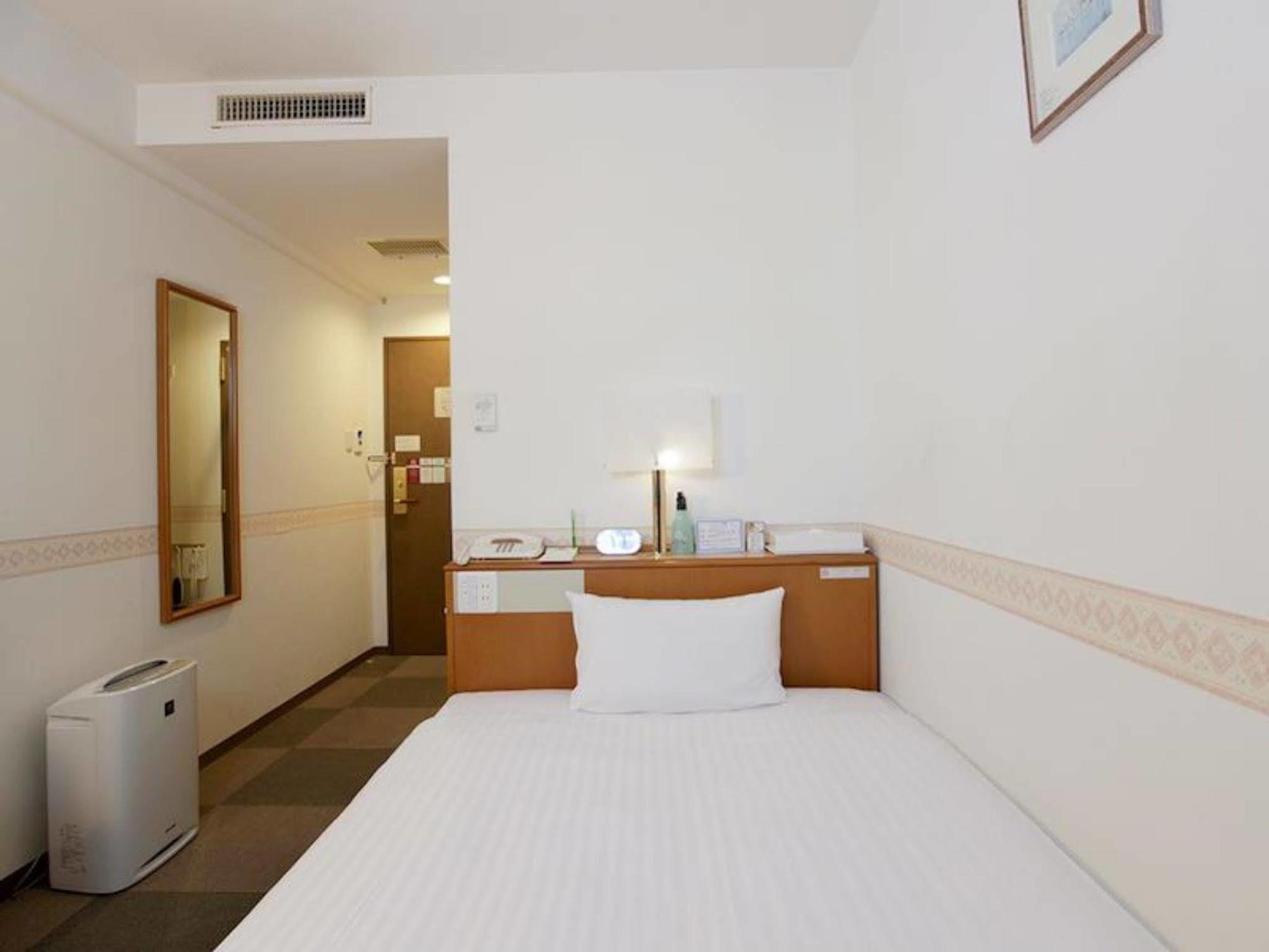 Hotel Wing Port